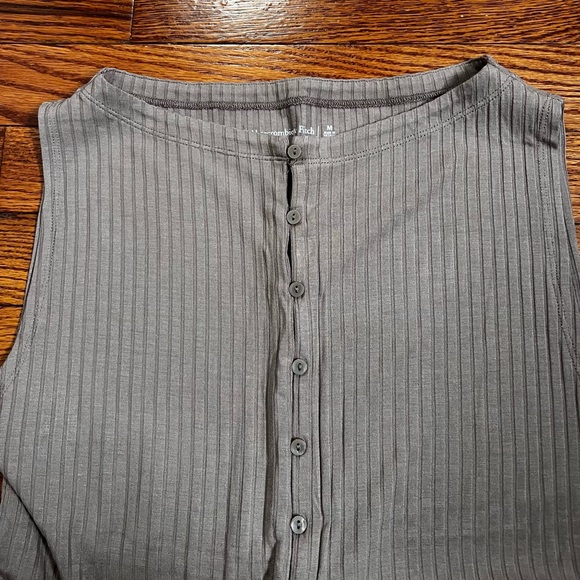 Abercrombie Top - Picture 4 of 5